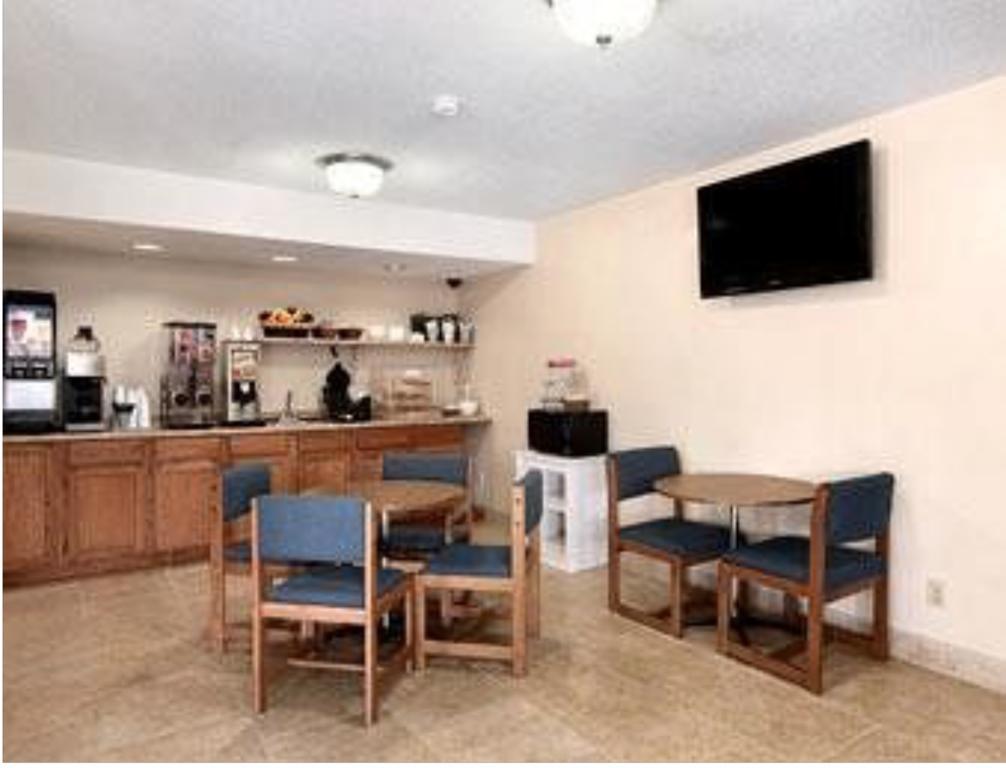 American Best Value Inn לורנס מראה חיצוני תמונה